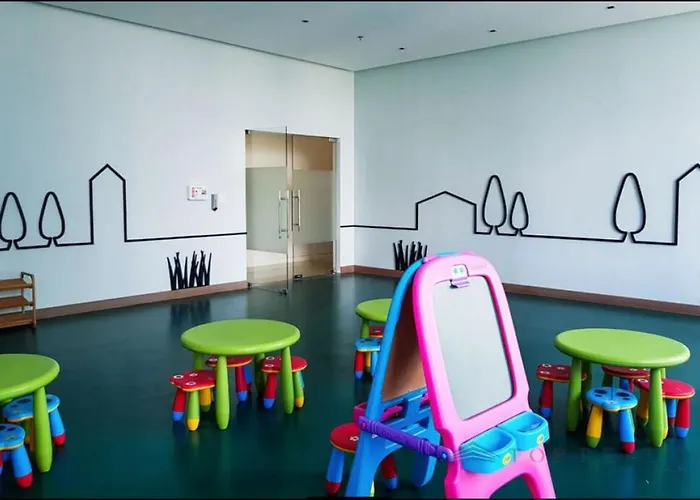 Apartment Uptown Mall Linked 1br 2 Beds Value Bgc *