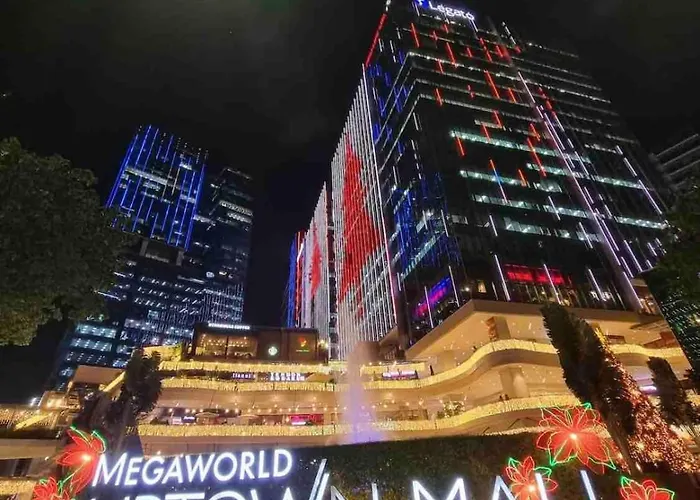Uptown Mall Linked 1br 2 Beds Value Bgc * Manila