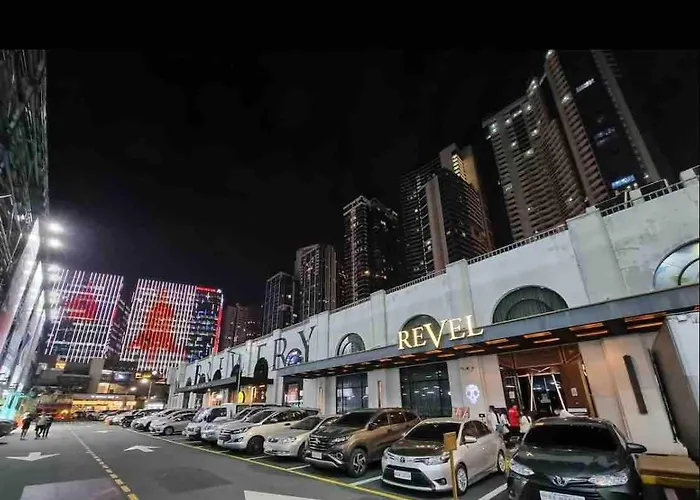Uptown Mall Linked 1br 2 Beds Value Bgc *