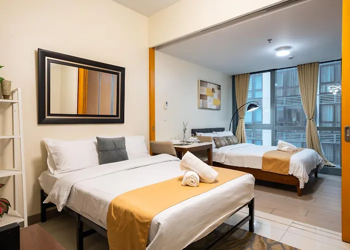 Uptown Mall Linked 1br 2 Beds Value Bgc Apartment Manila