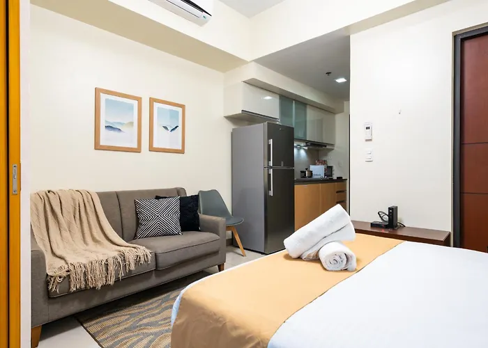 Apartment Uptown Mall Linked 1br 2 Beds Value Bgc *